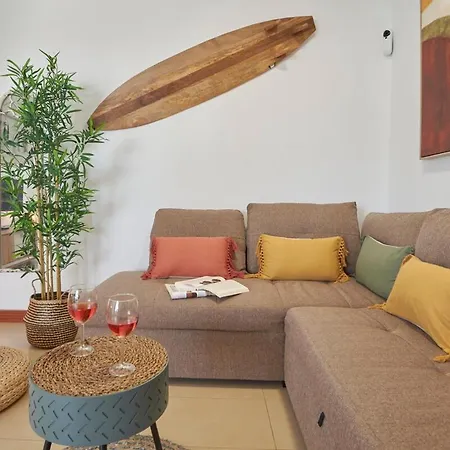 Calero Surfin Shared Pool, 10 Min To Harbour Apartment *