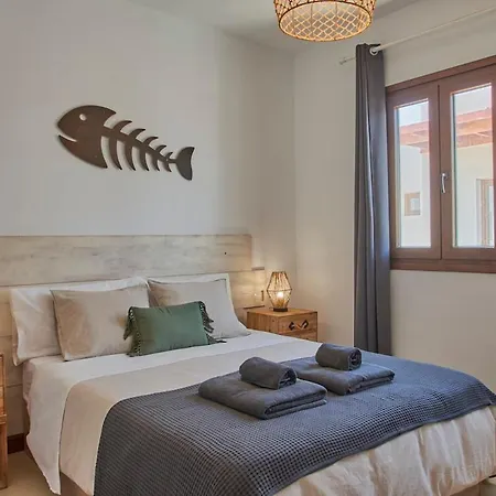 Apartment Calero Surfin Shared Pool, 10 Min To Harbour