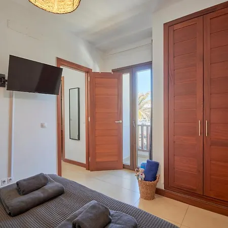 Apartment Calero Surfin Shared Pool, 10 Min To Harbour *