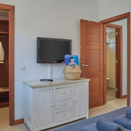 Apartment Calero Surfin Shared Pool, 10 Min To Harbour *
