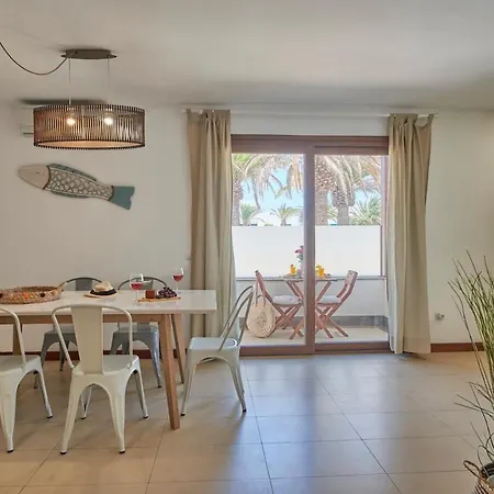 Calero Surfin Shared Pool, 10 Min To Harbour Puerto Calero